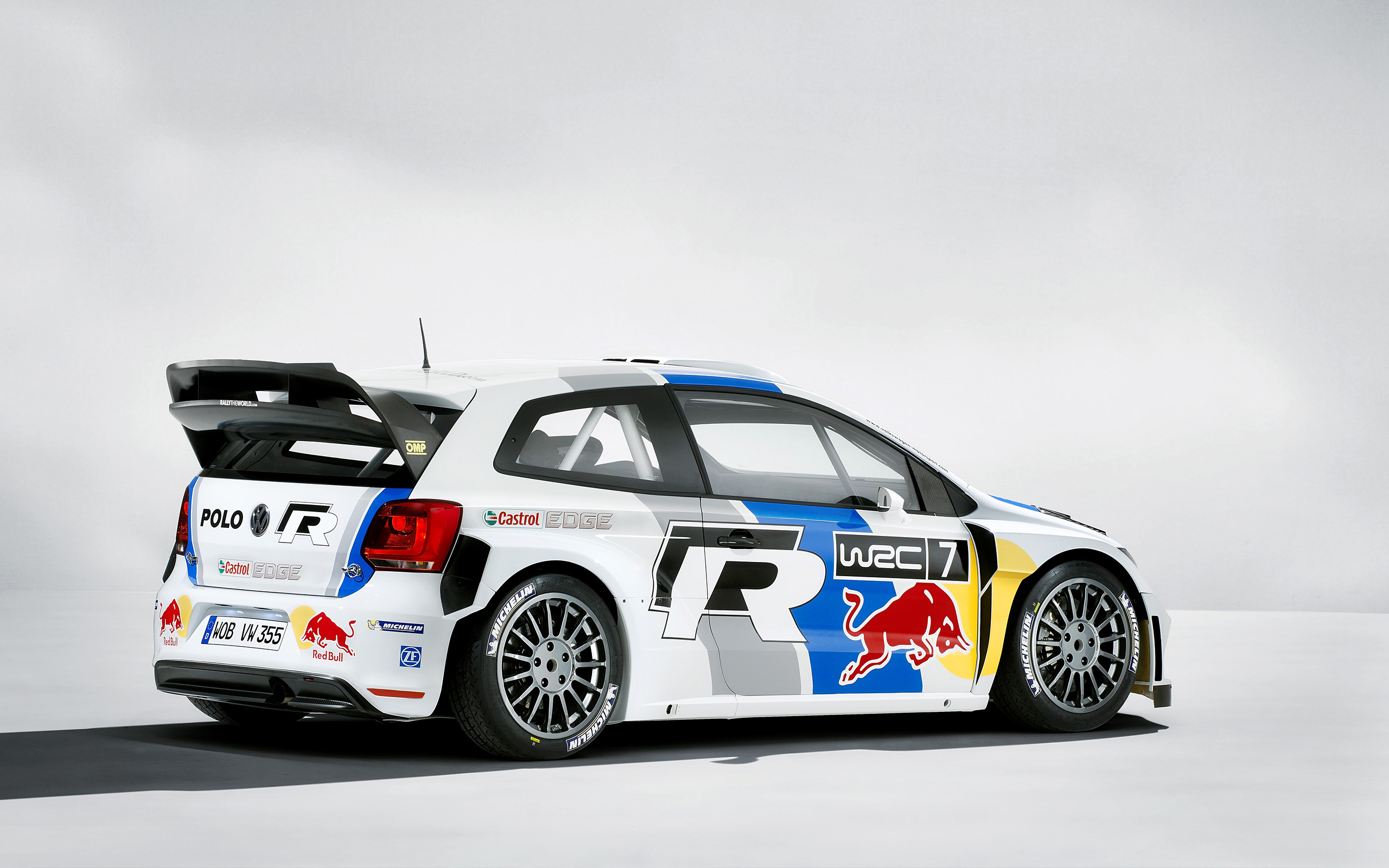  2013 Volkswagen Polo R WRC Wallpaper.