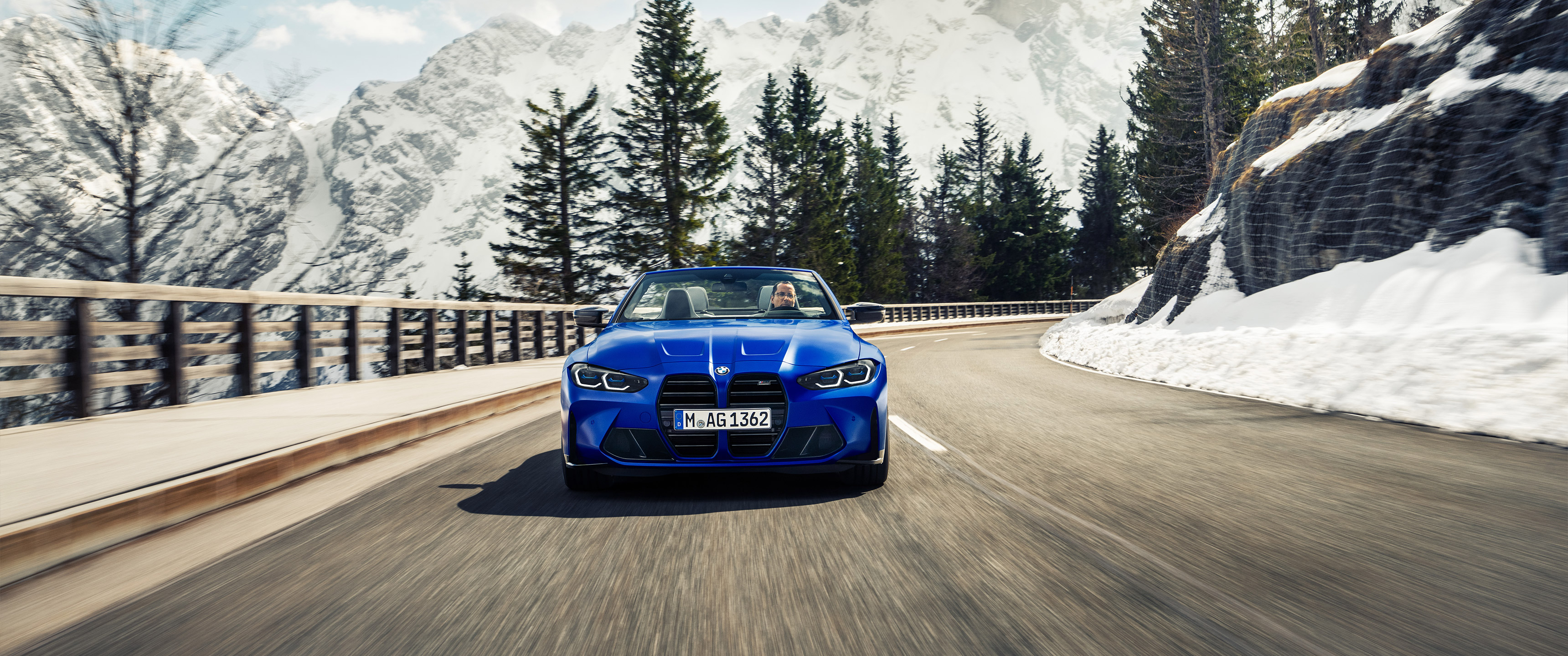  2022 BMW M4 Competition Convertible Wallpaper.