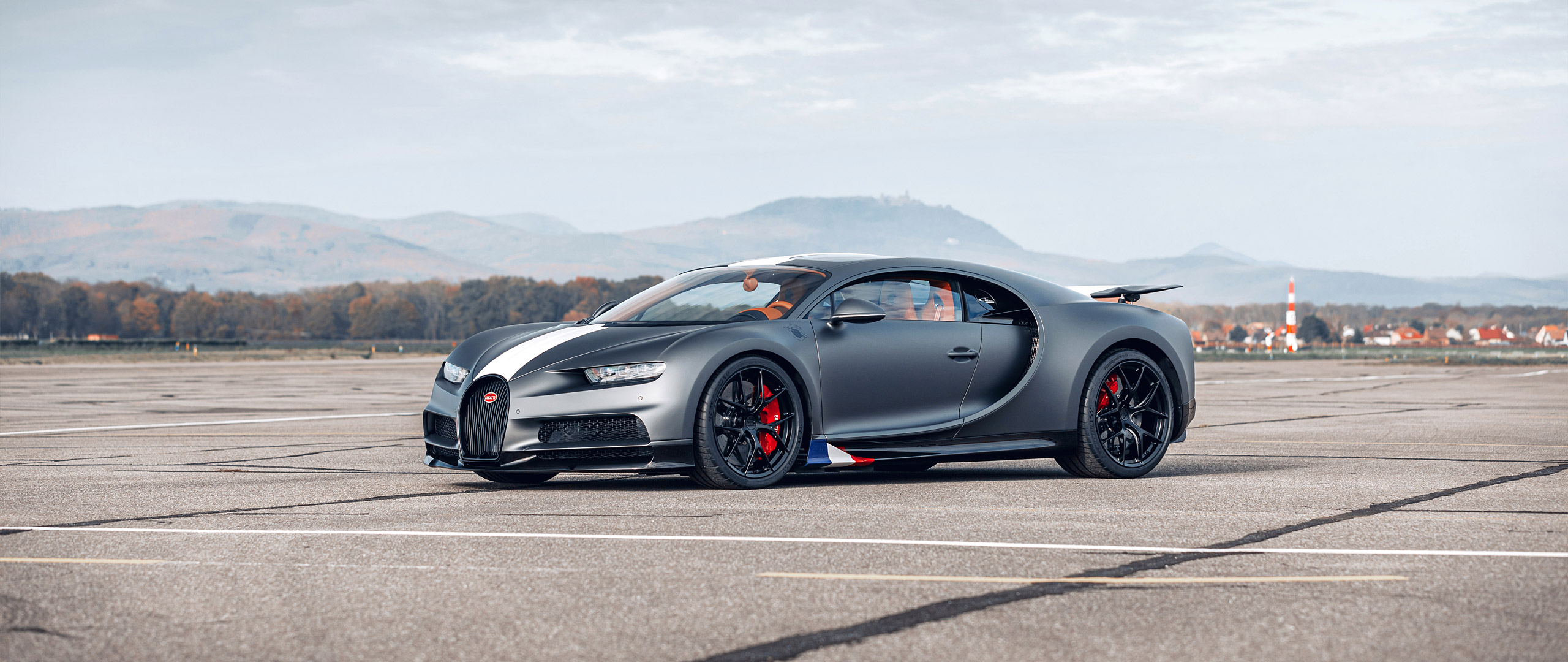  2021 Bugatti Chiron Sport Les Legendes du Ciel Wallpaper.