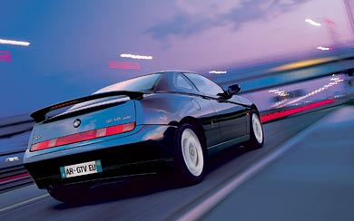 2003 Alfa Romeo GTV wallpaper thumbnail.