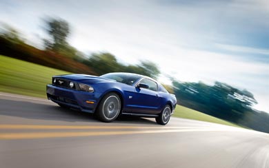2010 Ford Mustang wallpaper thumbnail.