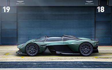 2022 Aston Martin Valkyrie Spider wallpaper thumbnail.